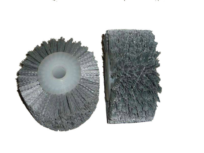 Wheel brushes crimped for burnishing machines, with hole